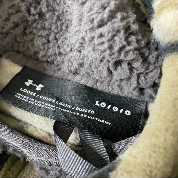 New Under Armour Women's Rut Windproof Jacket UA Barren Camo 1365594-999 - Picture 13 of 13